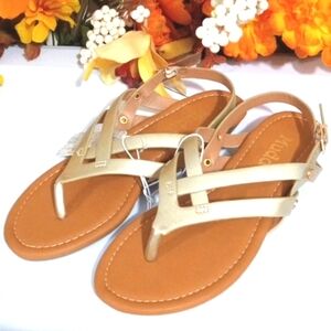 MUDD METALLIC GOLD STRAPPY THONG SANDALS SIZE 7 NWT